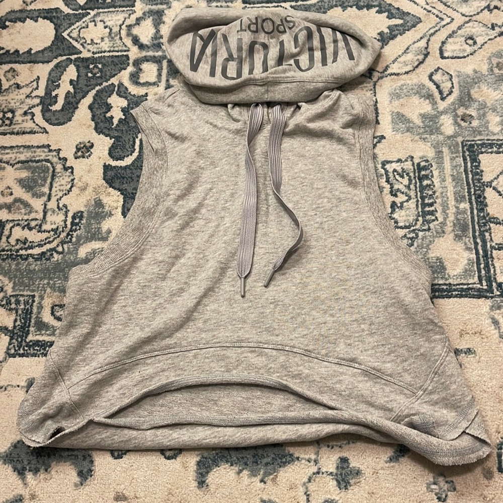Victoria’s Secret sport workout cropped vest